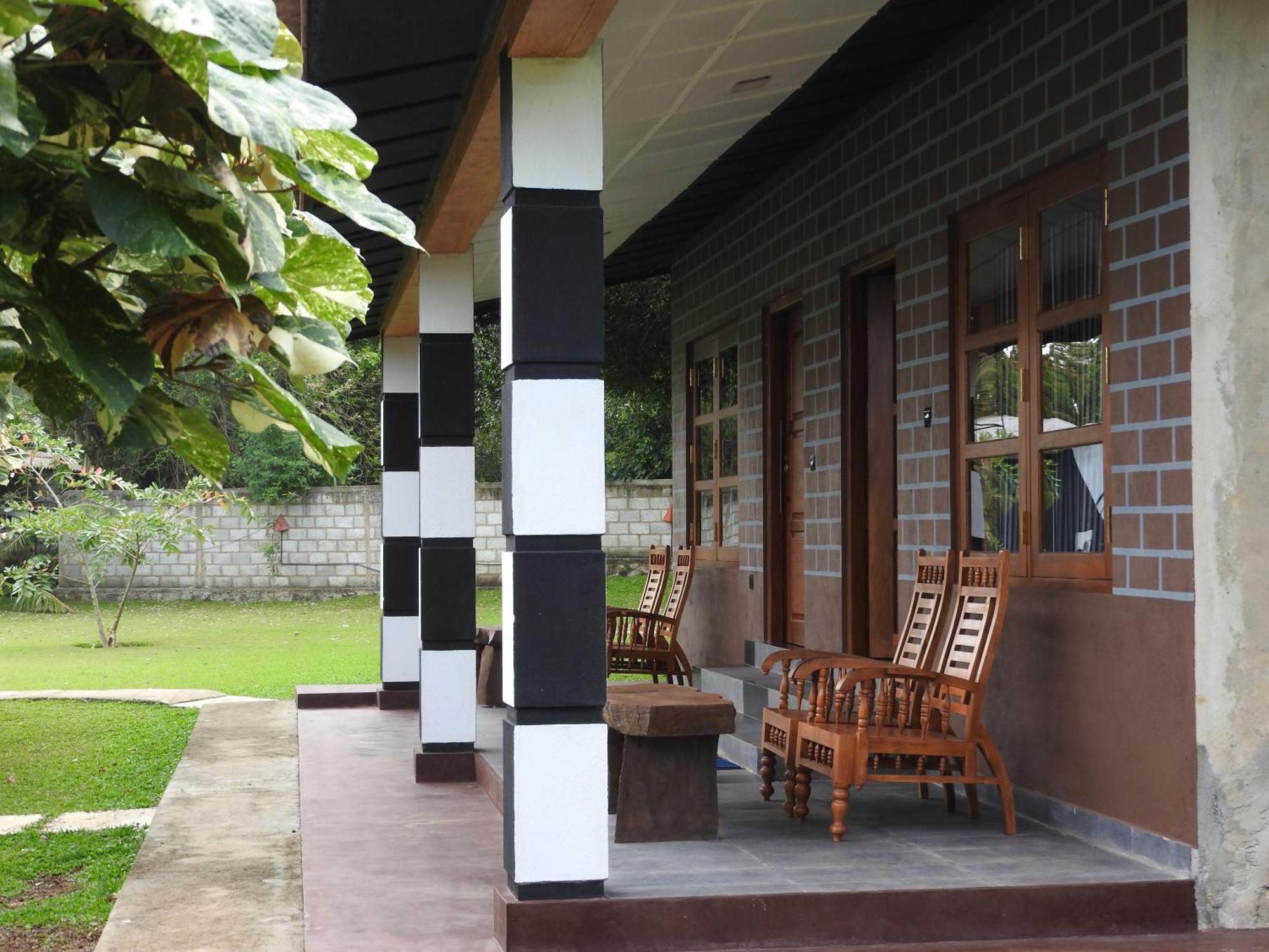 Eco Hotel Black & White - Anuradhapura Mihintale Eksteriør bilde