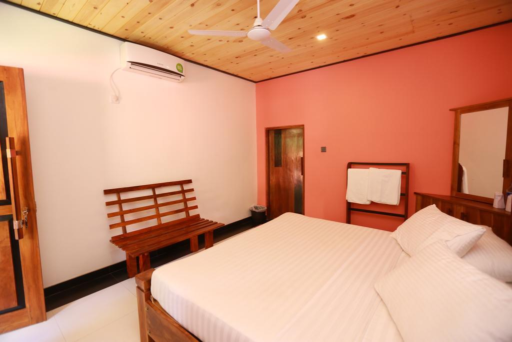 Eco Hotel Black & White - Anuradhapura Mihintale Eksteriør bilde