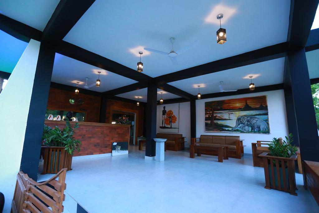 Eco Hotel Black & White - Anuradhapura Mihintale Eksteriør bilde